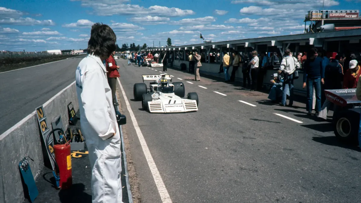 Vy över racerbanan Anderstorp.