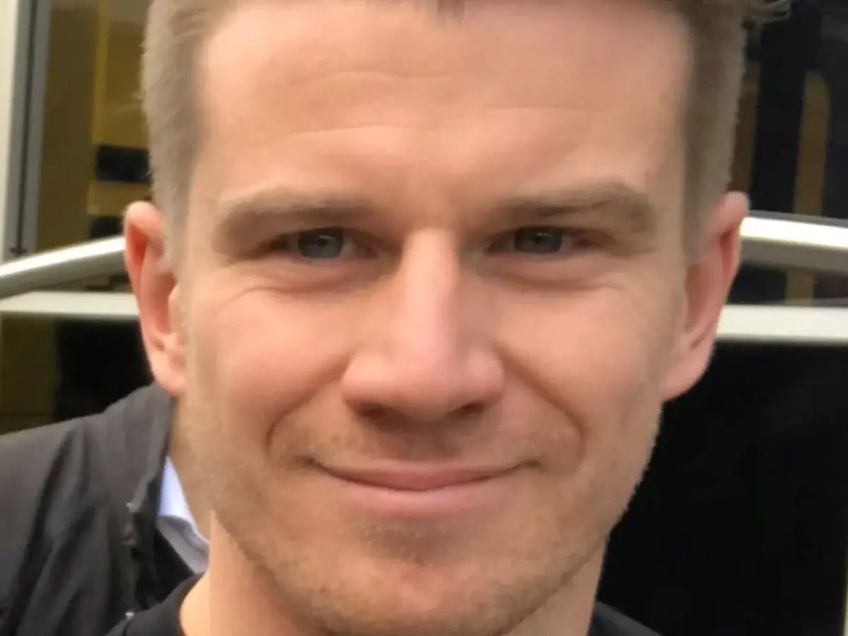 Nico Hülkenberg i ett licensierat motorsportfoto.