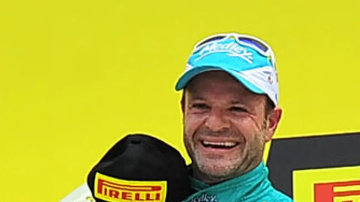 Rubens Barrichello i ett licensierat motorsportfoto.
