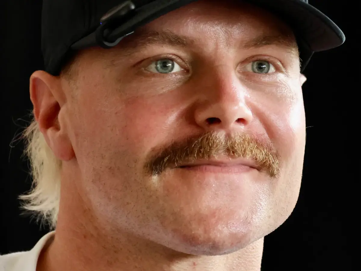 Valtteri Bottas i ett licensierat motorsportfoto.